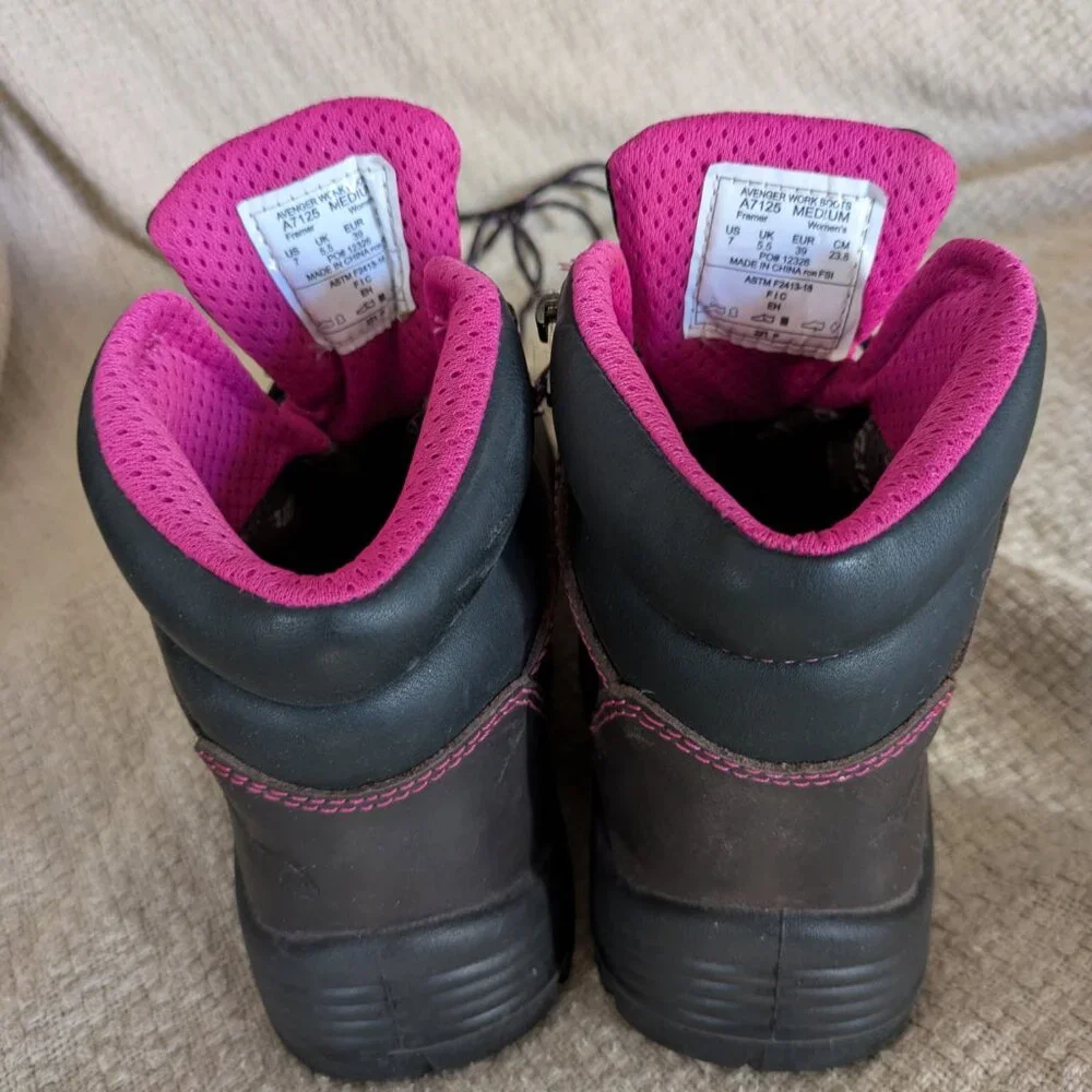 Avenger Women's Waterproof Steel-Toe Safety Boots Size 7 - Picture 4 of 6